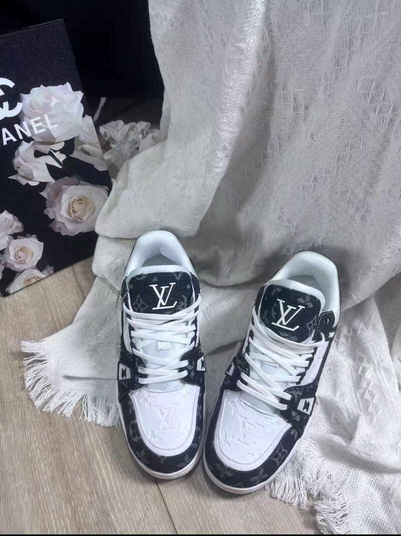 Luxury shoe